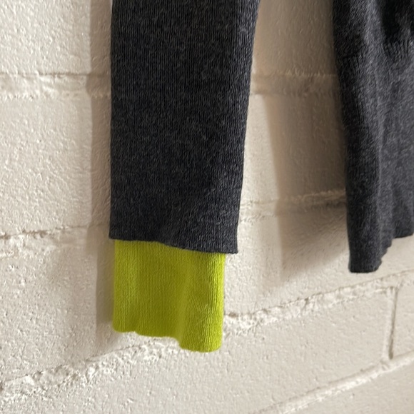 🦋3/40 RUE21 Sweater Hoodie (S) - Picture 5 of 10